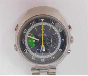 Lot 665 A gentleman's 1970s Omega Flightmaster chronograph stainless steel wristwatch
